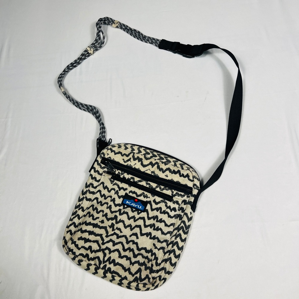 KAVU Keeper Crossbody Bag Canvas Rope Strap Zigzag‎ Chevron Black Tan Travel